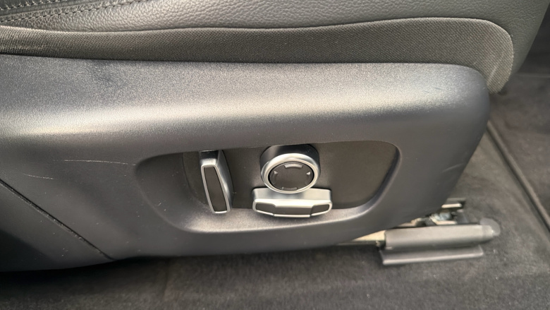 Land Rover Range Rover Evoque 2.0 D165 R-Dynamic S 5dr 2WD Diesel Hatchback